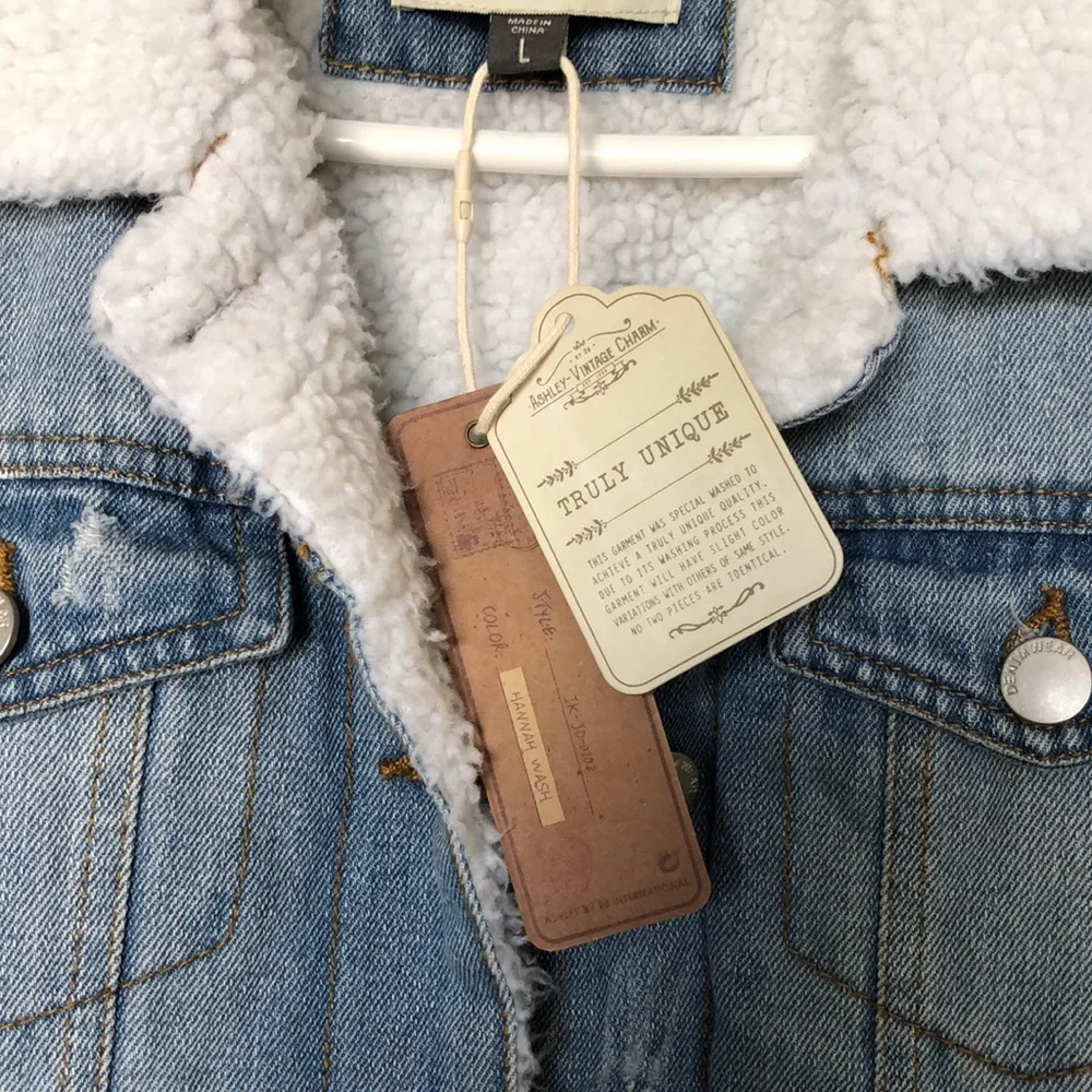 BRAND NEW lined Jean jacket Y2K - Picture 4 of 6